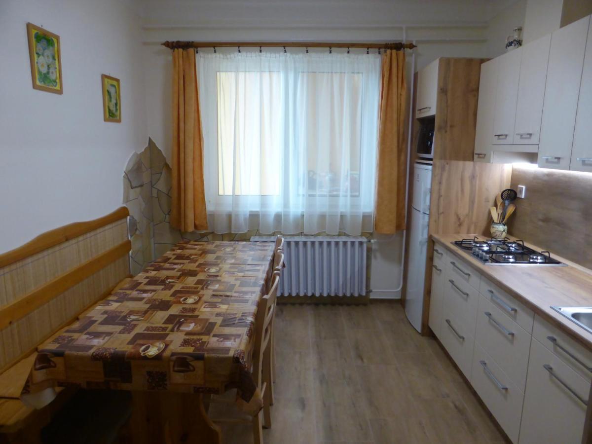 Napfeny Apartman Es Vendeghaz إيغيرسولوك المظهر الخارجي الصورة